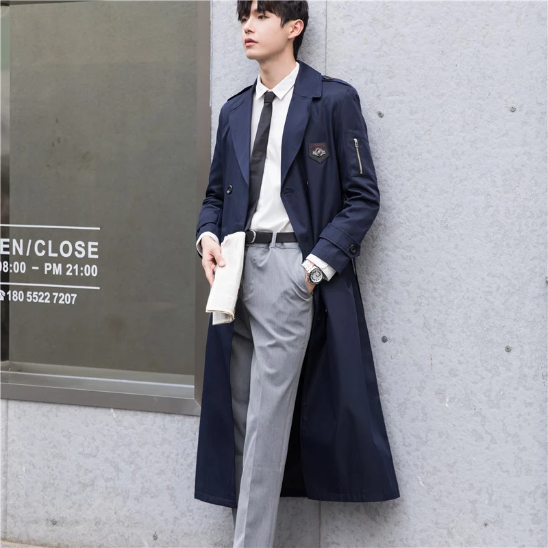Herren Lang geschnittener Trenchcoat im modernen Citystil mit Ärmel-Reißverschluss und Schalkragen Nord Taschen