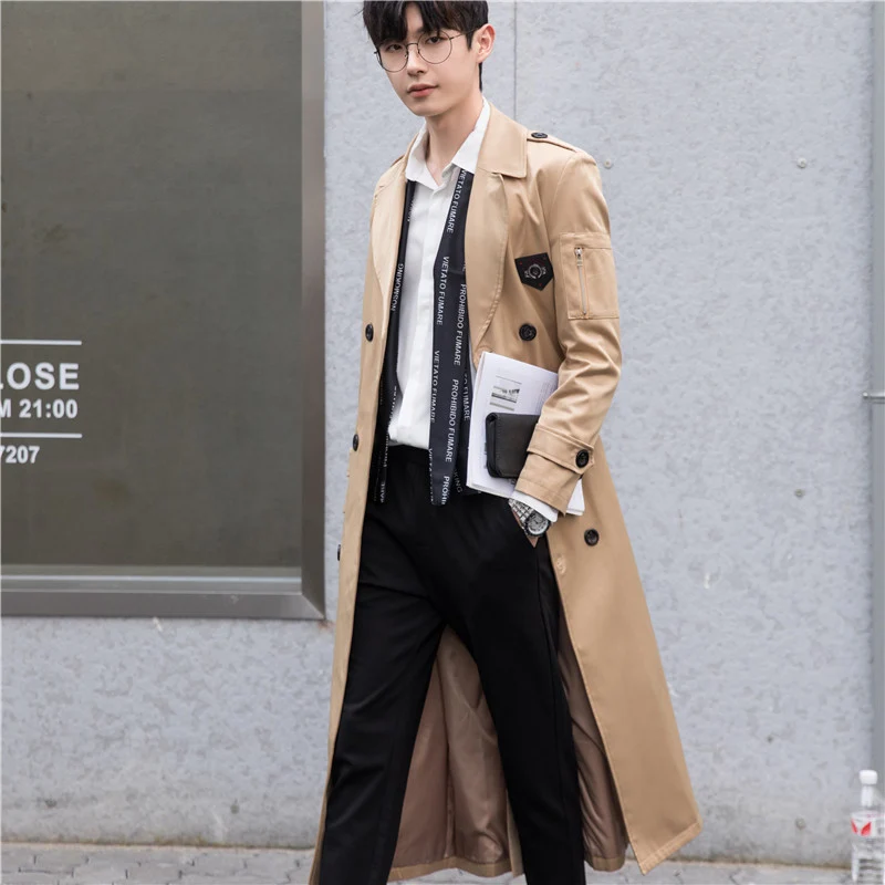 Herren Lang geschnittener Trenchcoat im modernen Citystil mit Ärmel-Reißverschluss und Schalkragen Nord Taschen