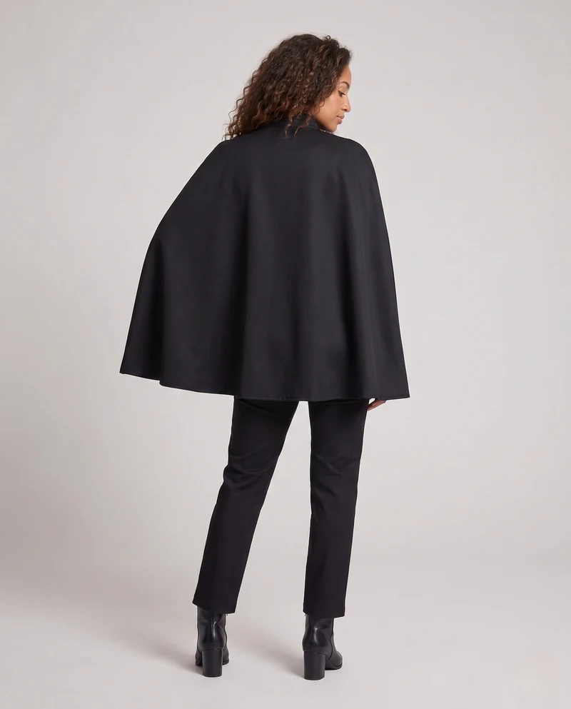 Damen elegantes Kostümset mit Umhang, Hose und Gürtel Nord Taschen