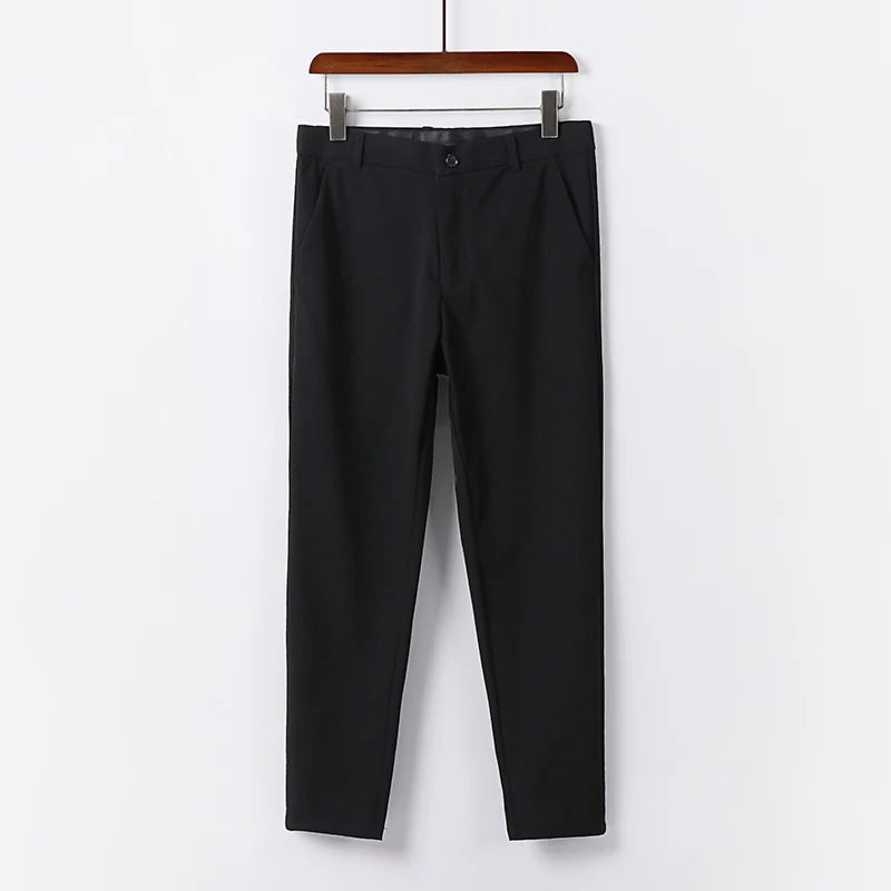 Herren Schmale Chino-Hose aus Stretch-Baumwollmix mit schmalem Bein und Bundfalten Nord Taschen