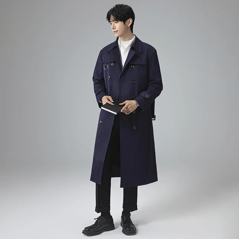 Herren Moderner Tech-Trenchcoat mit Doppelreihiger Knopfleiste, Bindegürtel und dezenten Ringdetails Nord Taschen