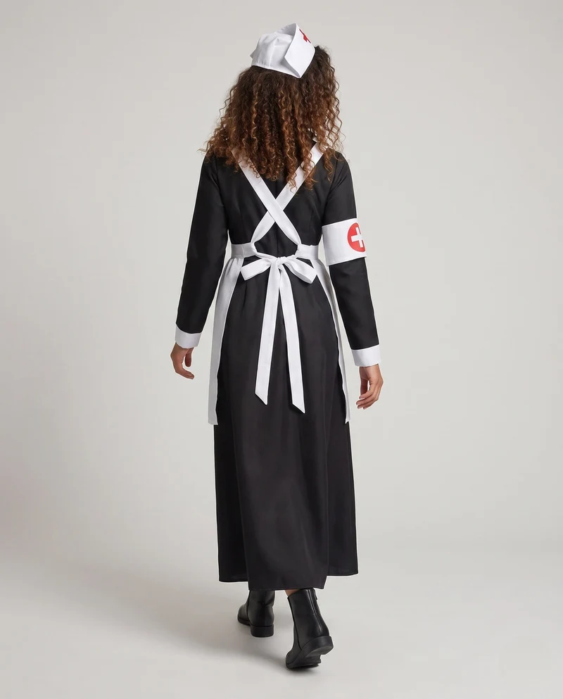 Damen Kostüm mit traditionellem Schürzen-Design und zugehörigem Zubehör Nord Taschen