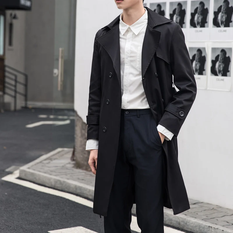 Herren Eleganter taillierter Trenchcoat mit doppelter Knopfleiste und Bindegürtel Nord Taschen