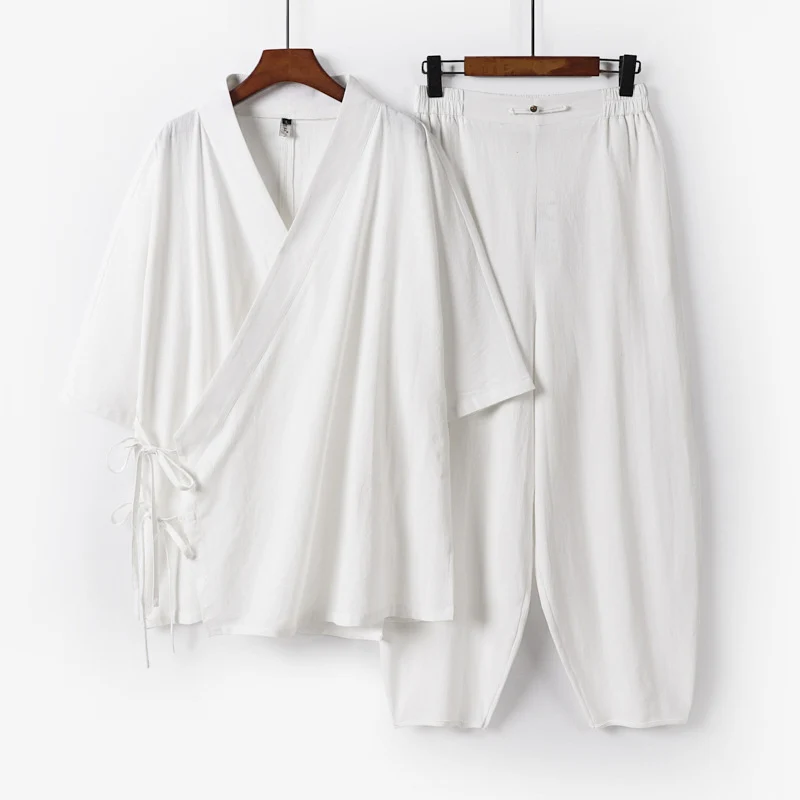 Unisex Leichtes Wickel-Lounge-Set im Kimono-Stil mit seitlichen Bindebändern und elastischer konisch zulaufender Hose Nord Taschen