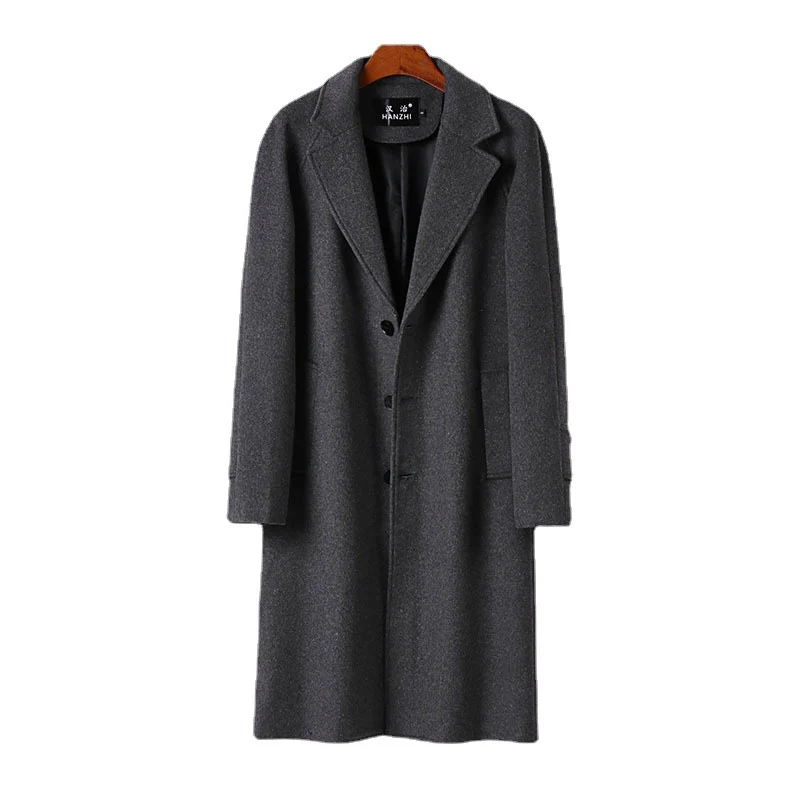Herren Maxilanger Wollmantel mit cleanem Schnitt, schmalem Revers und innenliegendem Futter Nord Taschen