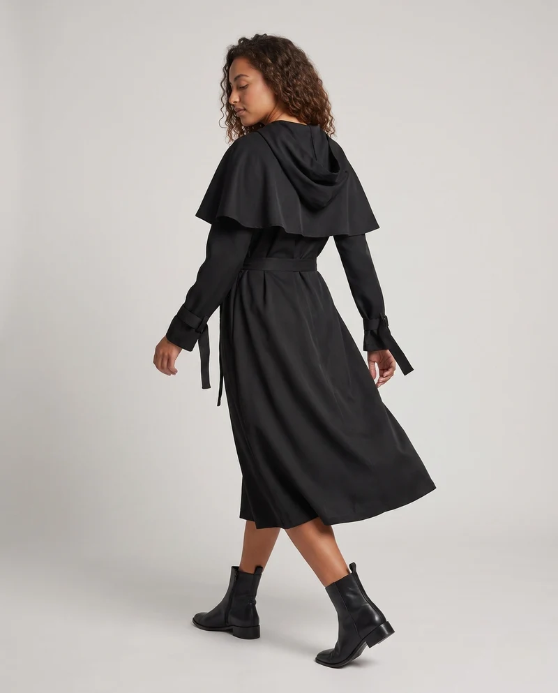 Damen Kostümset mit Umhang, Unterwäsche und Gürtel Nord Taschen
