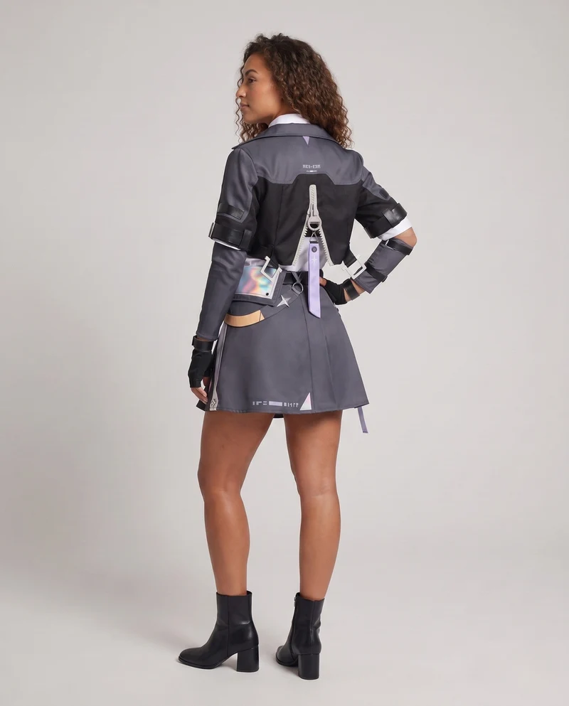 Damen Cosplay-Kostümset mit modischem Jacken-Rock-Stil und vielfältigen Accessoires Nord Taschen