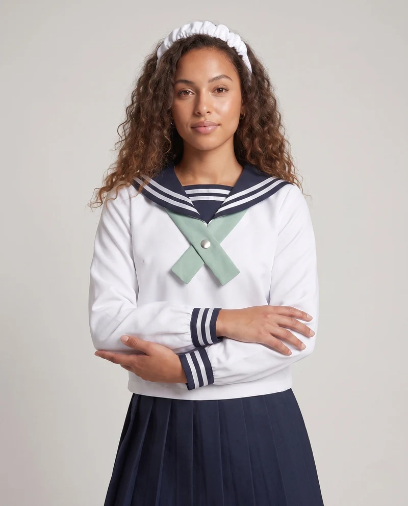 Damen Cosplay-Outfit mit klassischem T-Shirt und weitem Hosenanzug Nord Taschen