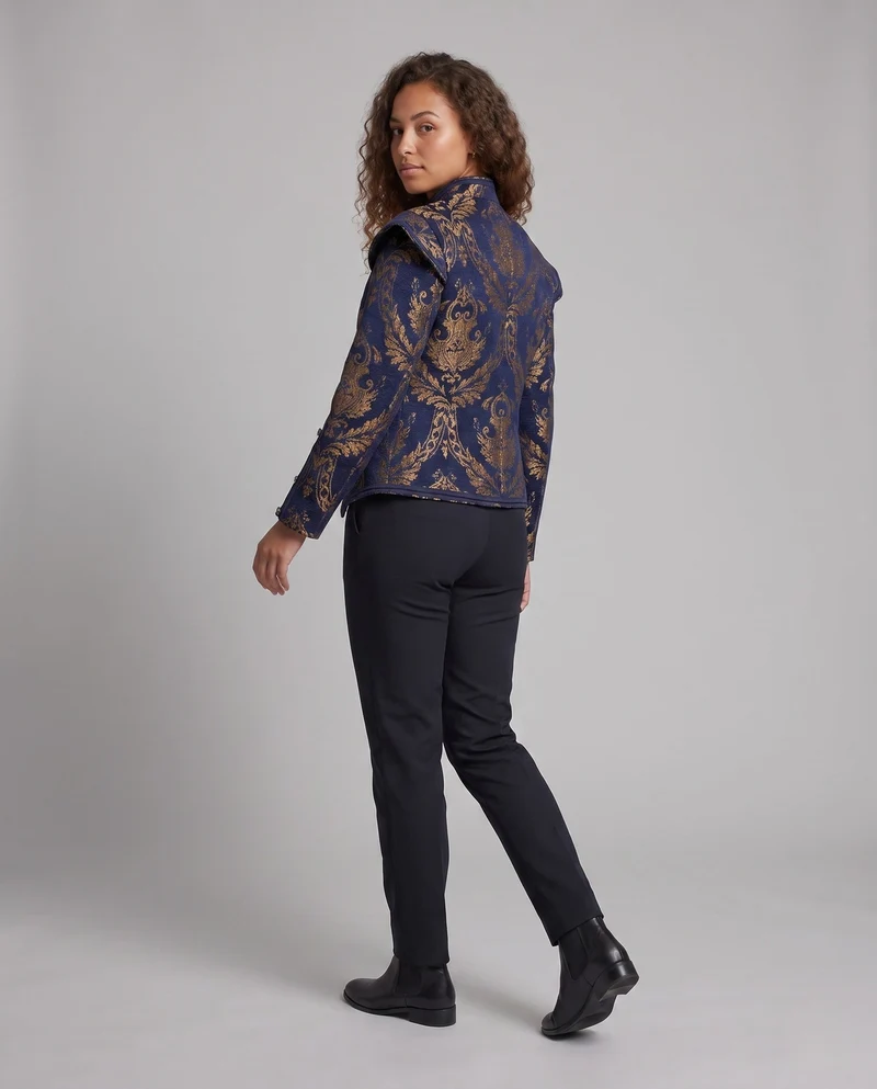 Damen Luxuriöse Jacquard-Jacke mit kunstvollen Stickereien Nord Taschen