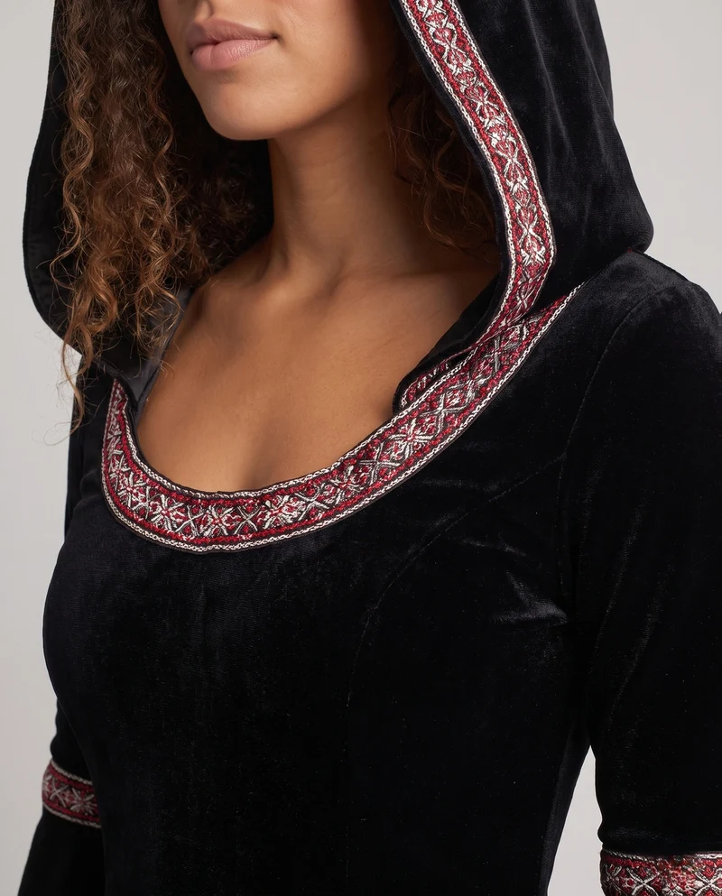 Damen Mystisches Hexenkleid mit Kapuze und weit ausgestellten Ärmeln Nord Taschen
