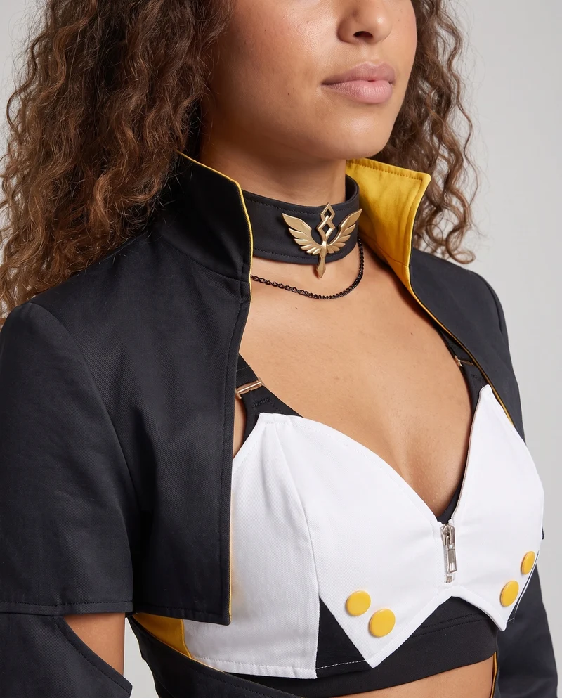 Damen Cosplay-Set mit modischem Oberteil, Shorts, Socken und Accessoires Nord Taschen
