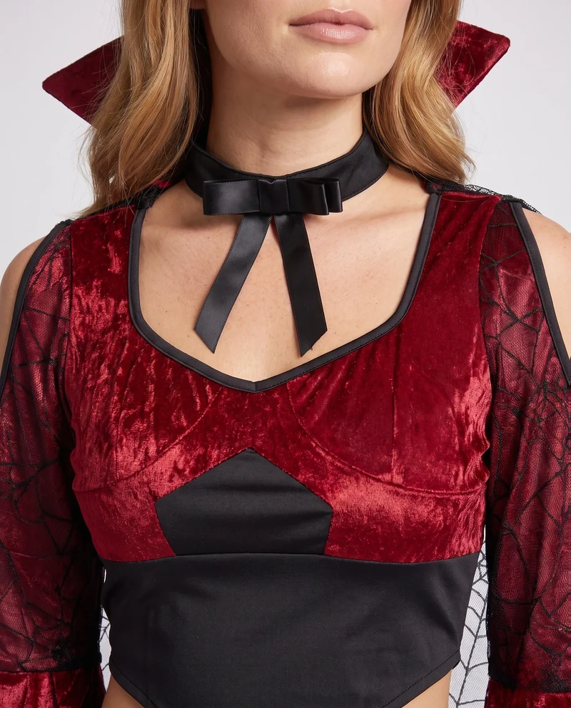 Damen Gothic Vampirkleid mit transparenten Tüllärmel und dramatischem Schlitz Nord Taschen