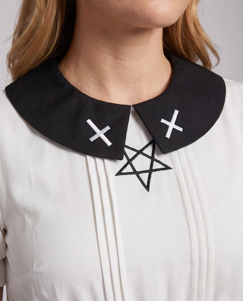 Damen Gothisches Kleid mit Kragen und Symbol-Motiv Nord Taschen