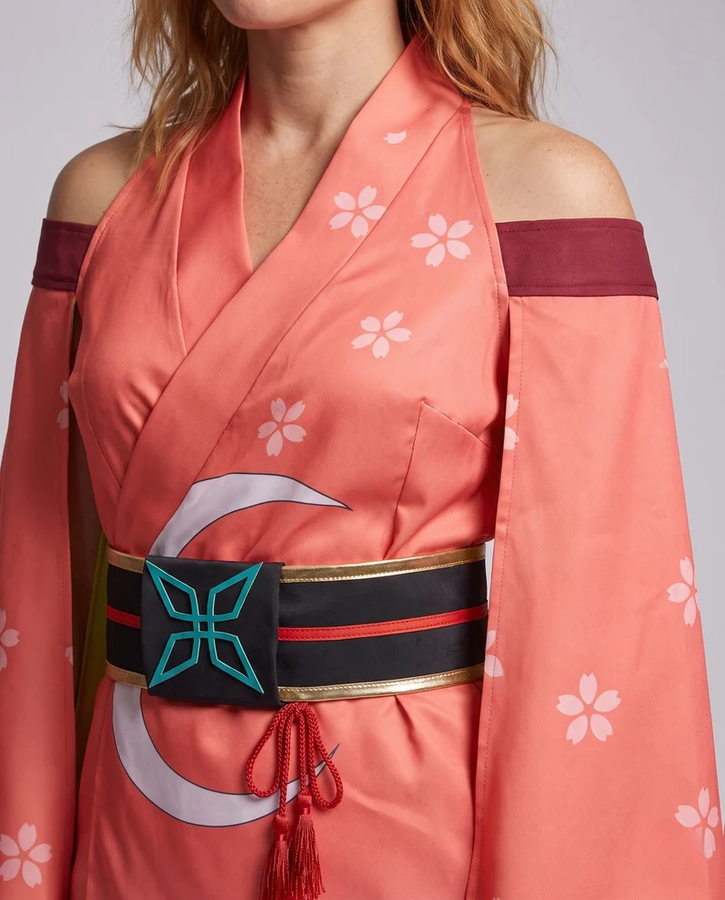 Damen traditionelles Kimono-Kleid mit kunstvollen Verzierungen und elegantem Bindegürtel Nord Taschen