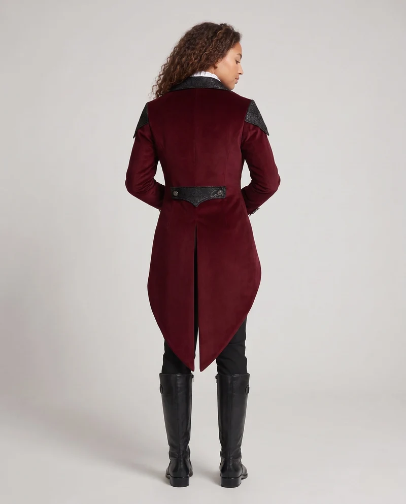 Damen eleganter Gothic-Mantel mit kunstvollen Verzierungen und asymmetrischem Schnitt Nord Taschen