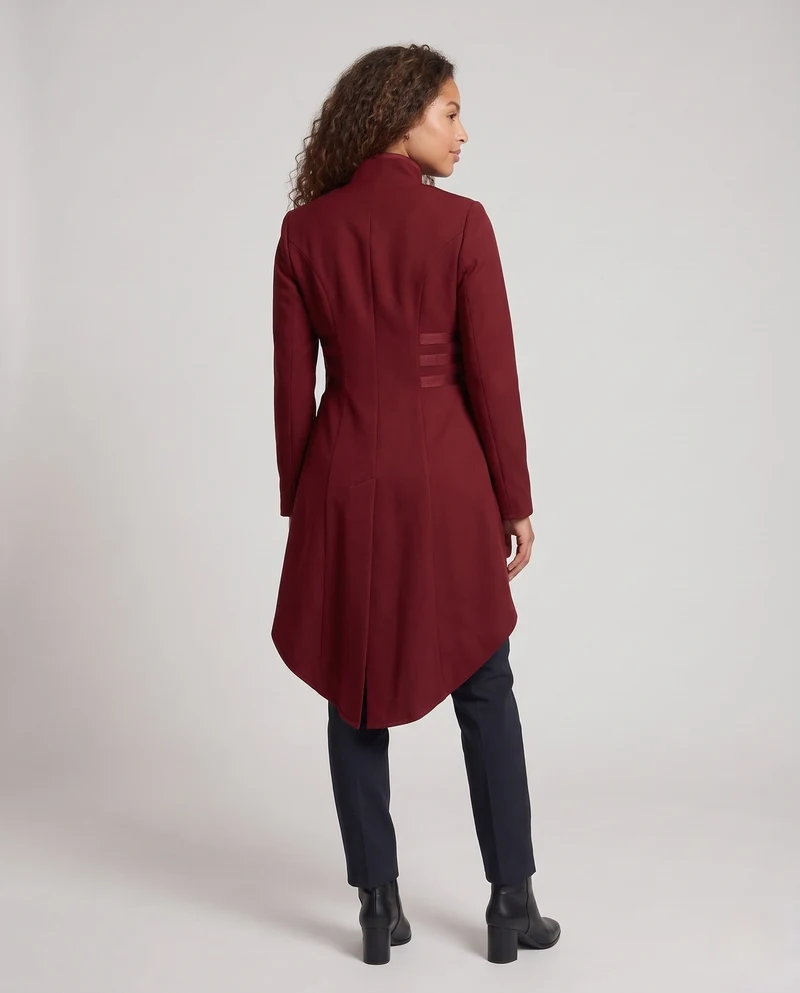 Damen Eleganter Kappenkleid mit asymmetrischem Saum und schicken Details Nord Taschen