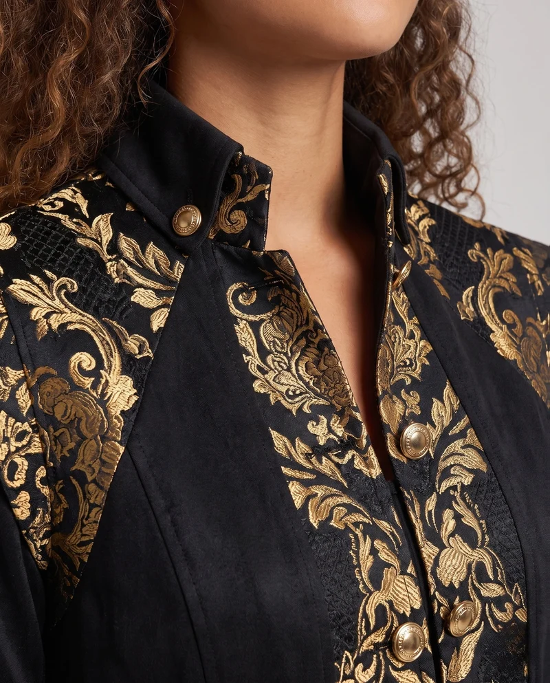 Damen Eleganter Langmantel mit kunstvoller Verzierungen und Stehkragen Nord Taschen