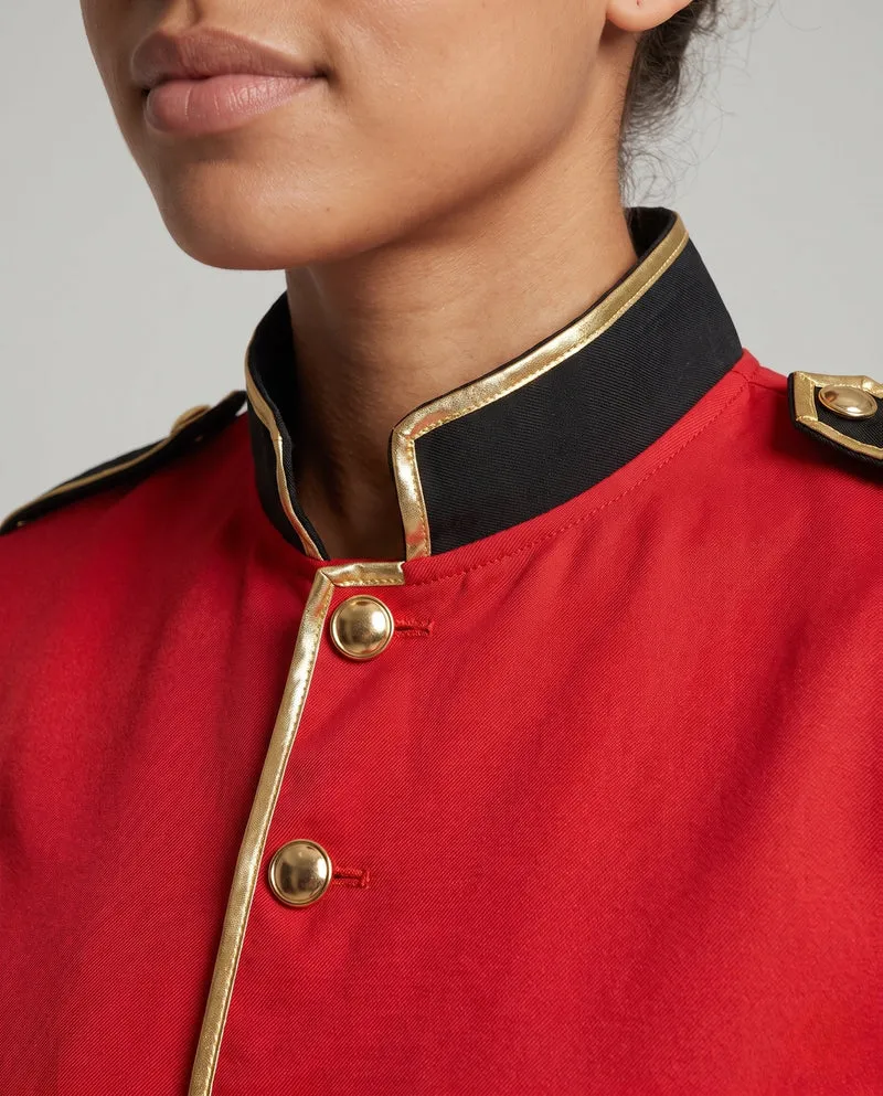Damen Kostüm im Militärstil mit Rock und eleganten Akzenten Nord Taschen