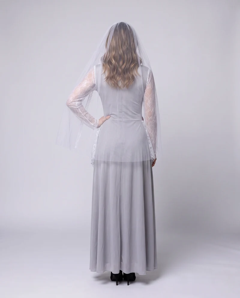 Damen Elegantes Hochzeitskleid mit transparentem Schleier und romantischen Akzenten Nord Taschen