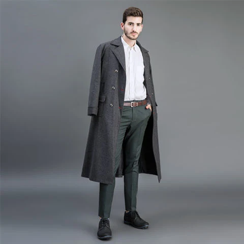 Herren Doppelreihiger Wollmantel mit Schalkragen und langer Silhouette Nord Taschen