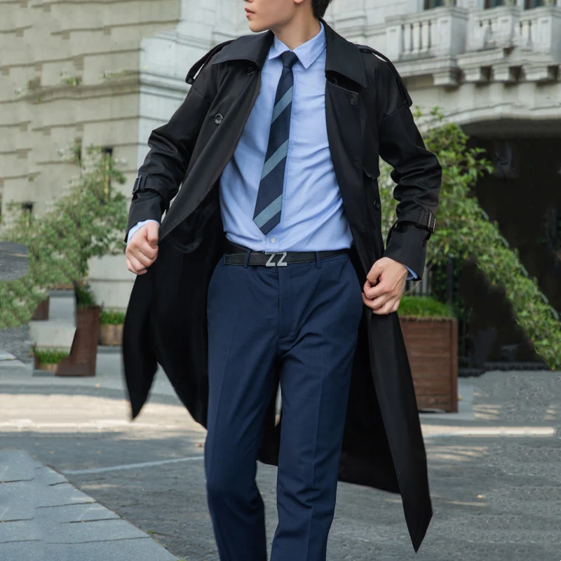 Herren Doppelreihiger Trenchcoat mit Taillengürtel und Epauletten Nord Taschen