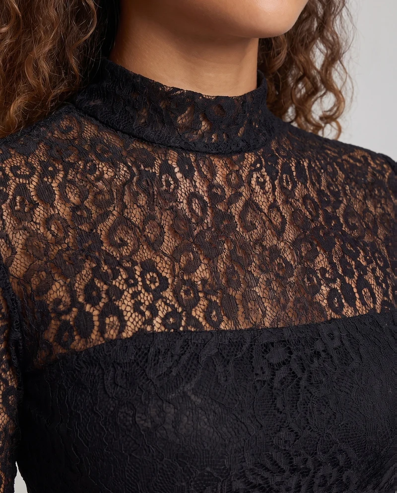 Damen Elegantes Abendkleid mit transparenten Ärmeln und weichem Rock Nord Taschen