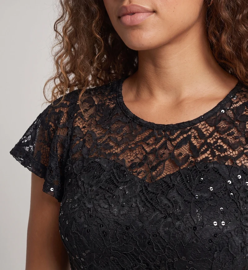 Damen Elegantes Maxikleid mit Spitzenoberteil und Fließendem Saum Nord Taschen