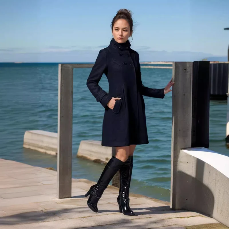 Damen Taillierter Wollmix-Mantel mit hohem Stehkragen und A-Linien-Silhouette Nord Taschen