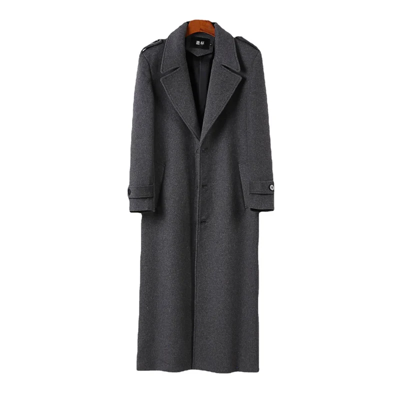 Herren Bodenlanger Einreihiger Wollmix-Mantel mit markantem Revers und Schulterriegel Nord Taschen