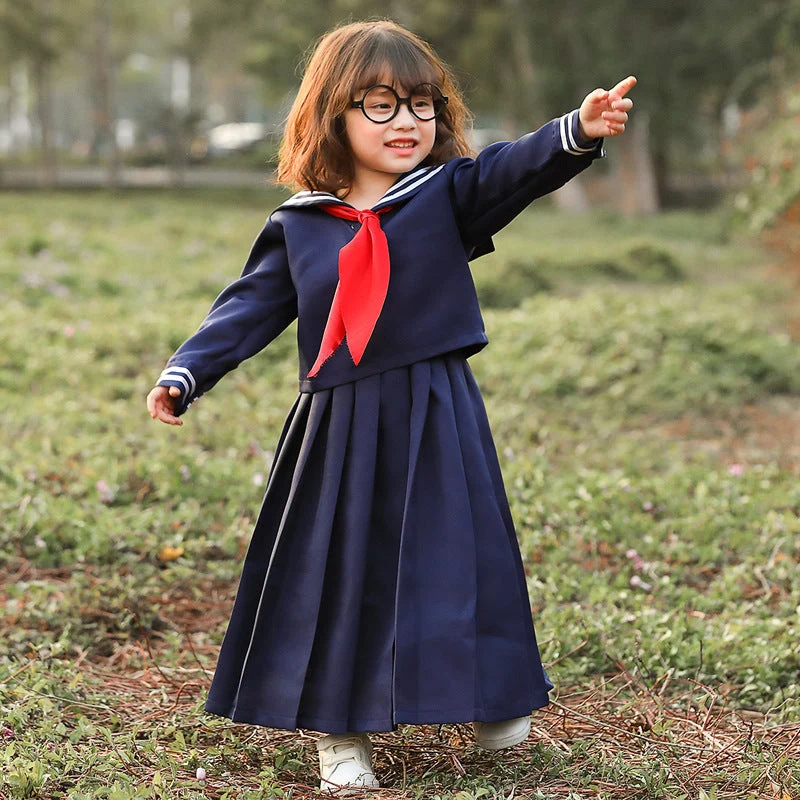 Mädchen Matrosenkleid mit großem Kragen und rotem Halstuch Nord Taschen