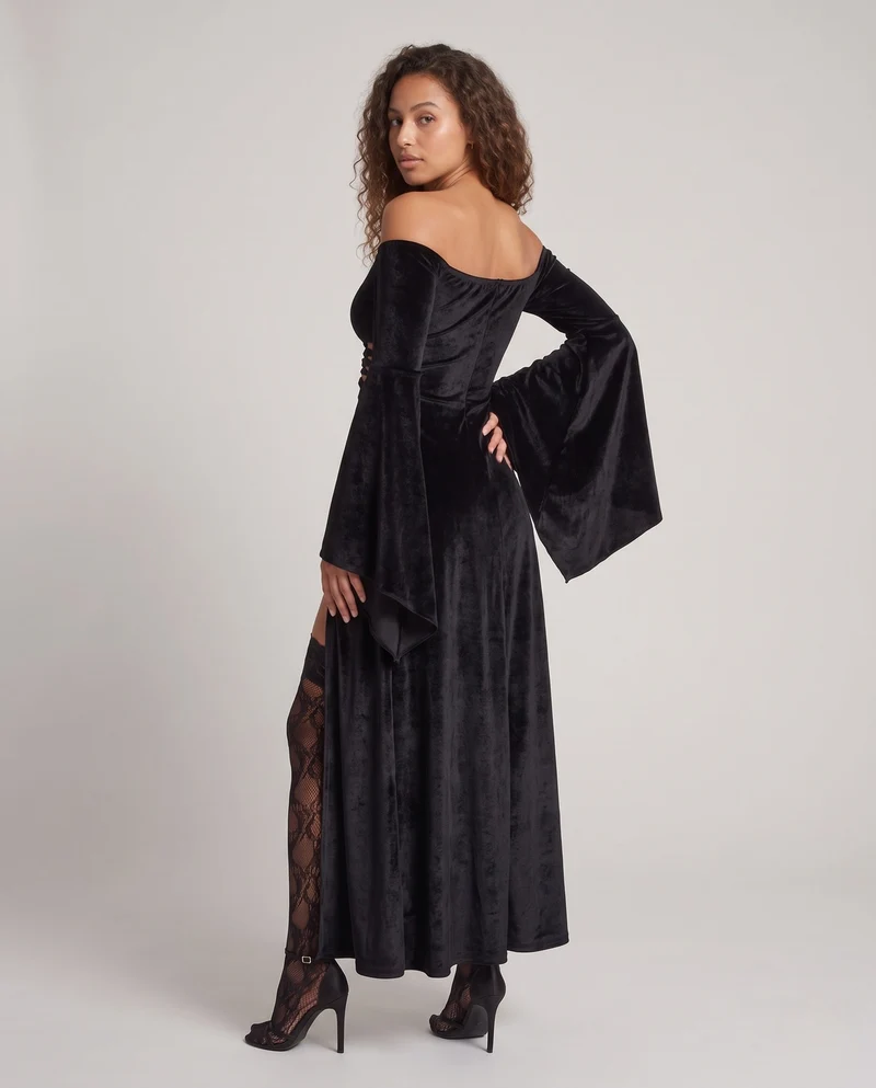 Damen Verspieltes Gothic Kostümkleid mit schulterfreiem Design und Tüllakzenten Nord Taschen