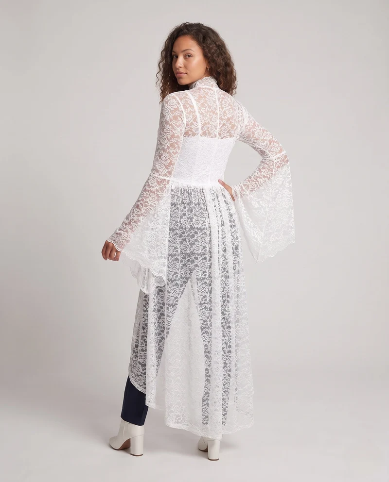 Damen Ethereal Spitzenumhang mit langen Ärmeln und dekorativem Verschluss Nord Taschen