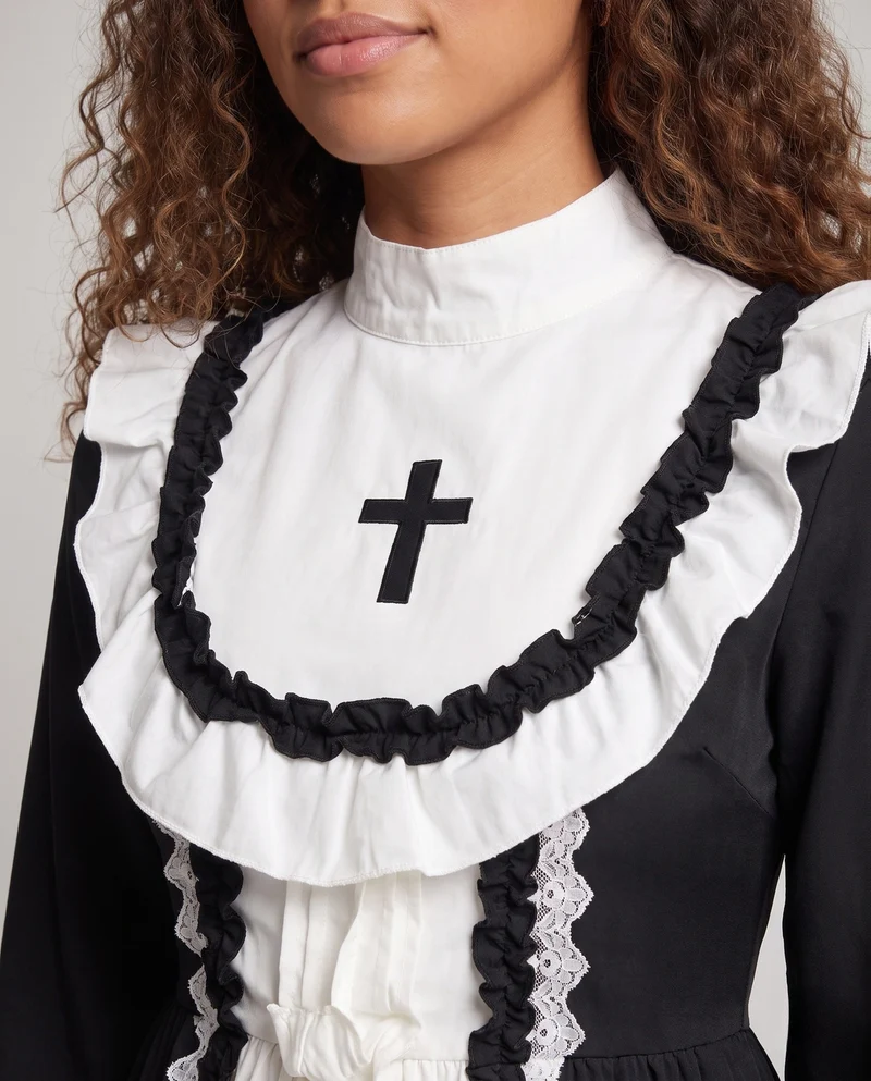 Damen Mittelalterliches Kleid mit Spitzenakzenten und Rüschendetails Nord Taschen