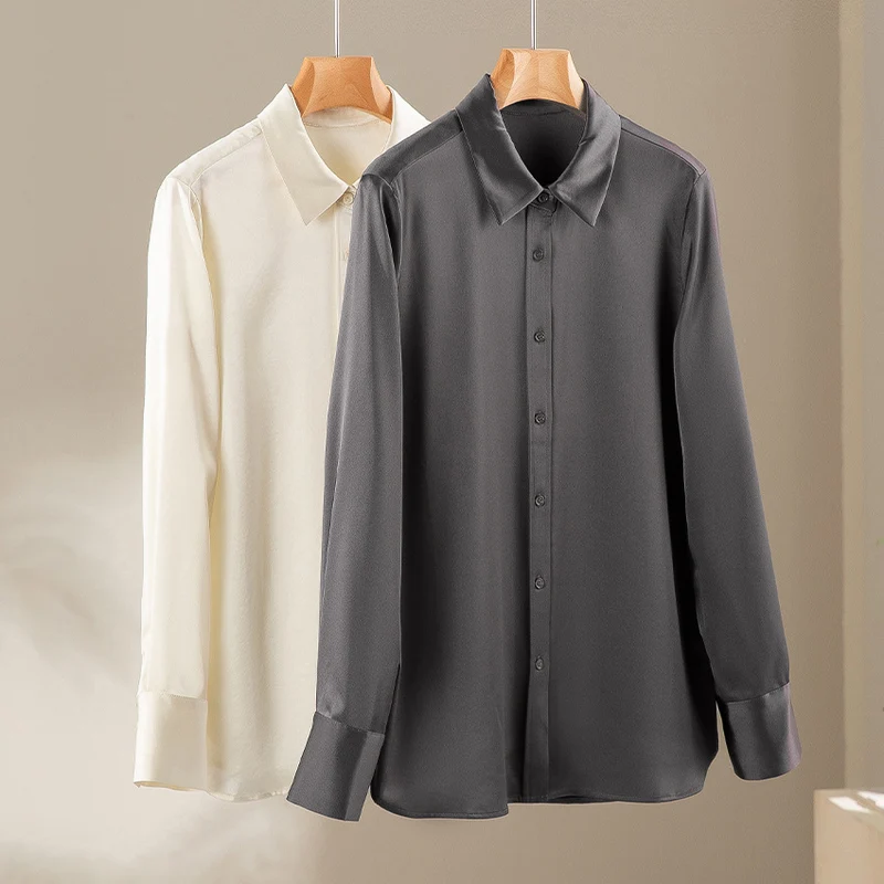 Damen Seiden-Optik Bluse mit Hemdkragen, verdeckter Knopfleiste und verlängertem Manschetten-Detail Nord Taschen