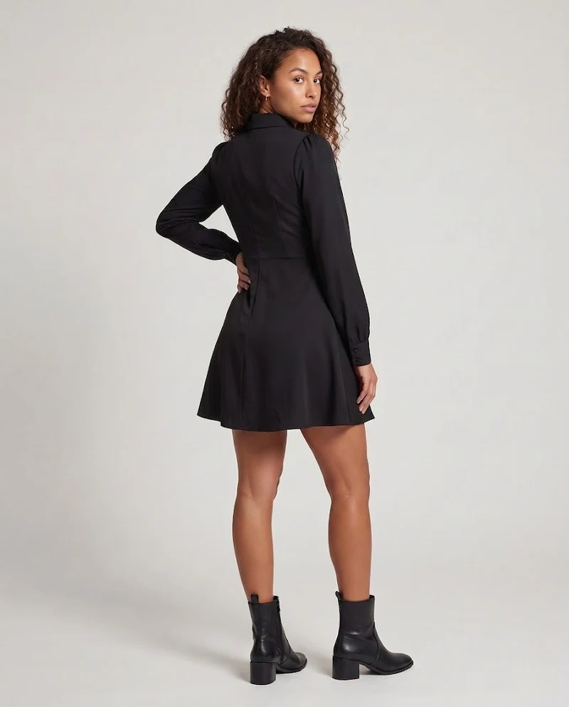 Damen Nonnenkleid mit eleganter Spitzenverzierung und Schleier Nord Taschen