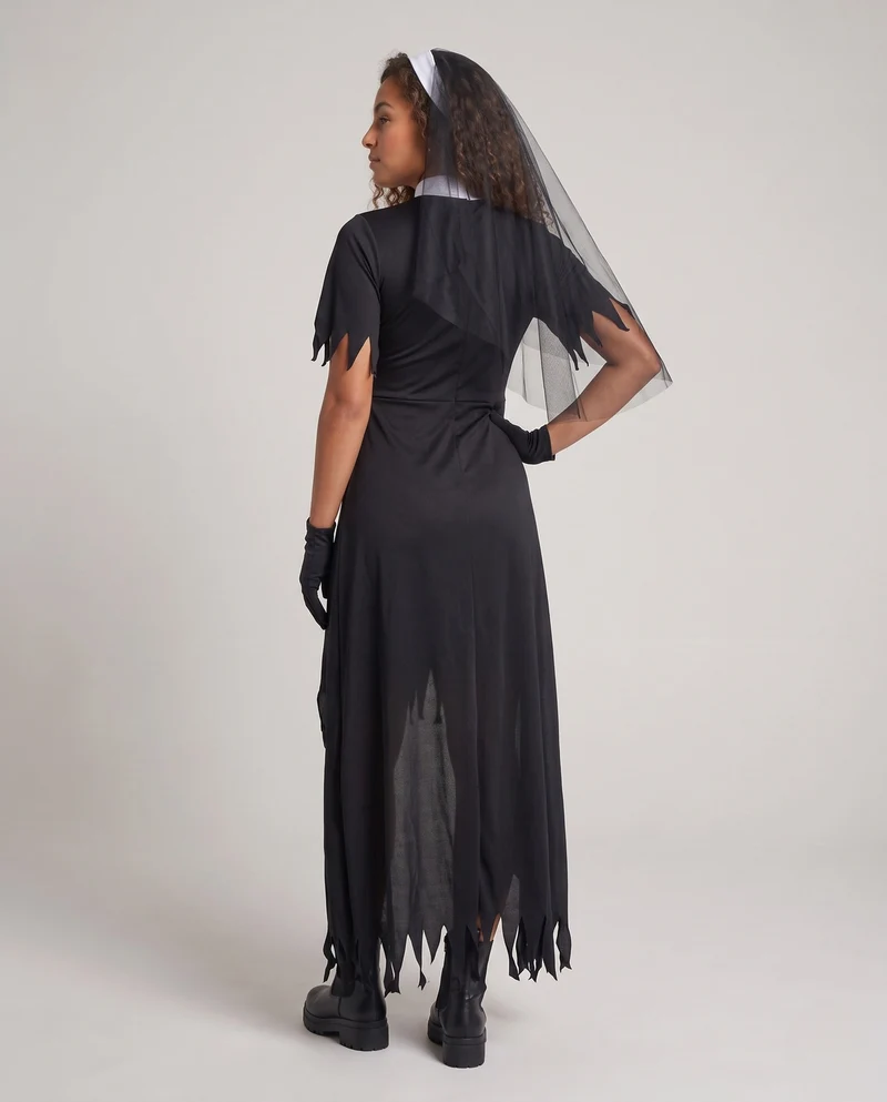 Damen Halloween Nonnenkostüm mit schaurigen Details und langem Umhang Nord Taschen