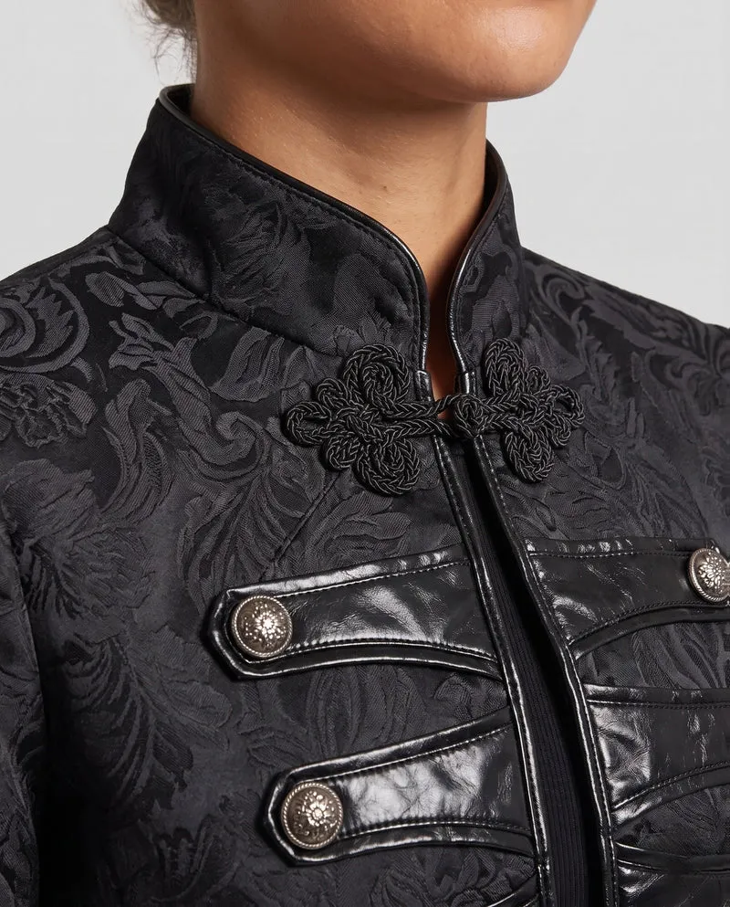 Damen historischer Brokatmantel mit eleganten Details und dekorativen Knöpfen Nord Taschen