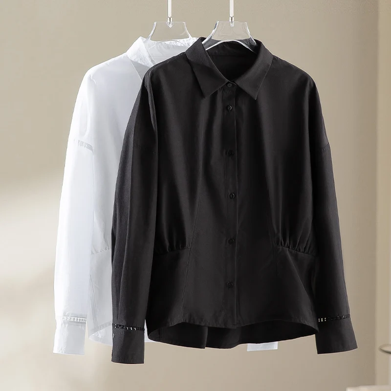 Damen Locker geschnittene Baumwollbluse mit Raffdetails und Hemdblusenkragen Nord Taschen