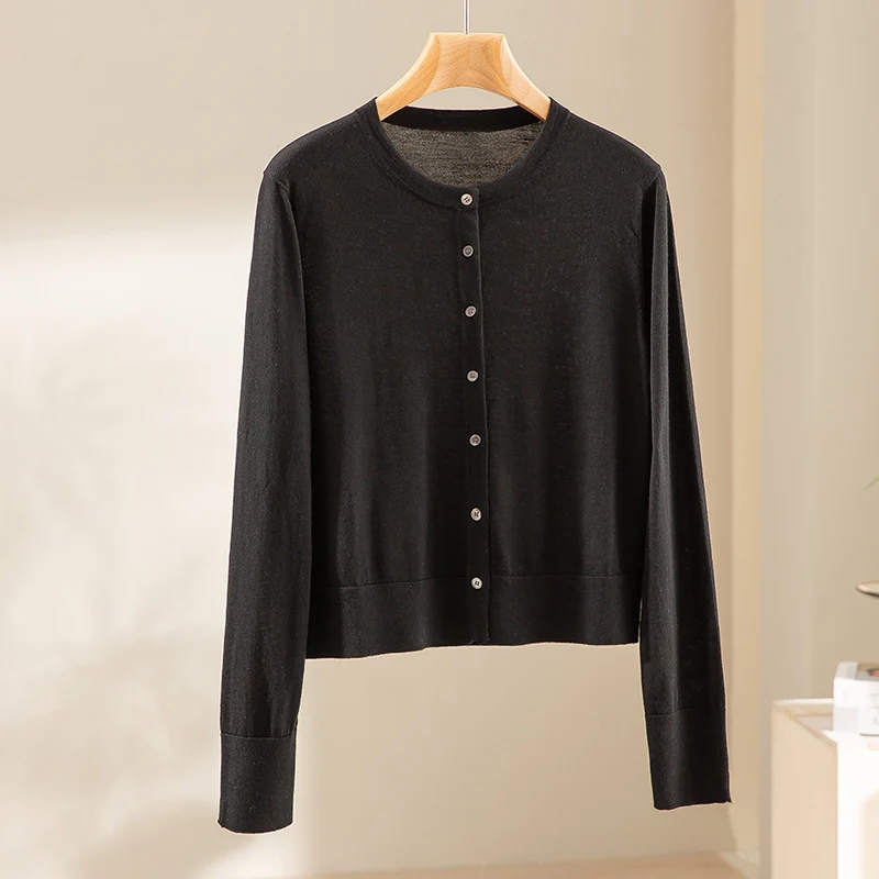 Damen Leichter Feinstrick-Cardigan im Cropped‑Schnitt mit Rundhals und durchgehender Knopfleiste Nord Taschen