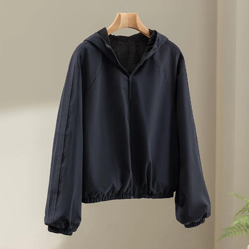 Damen Leichte Kapuzenjacke mit Halbreißverschluss, gestepptem Innenfutter und elastischem Saum Nord Taschen