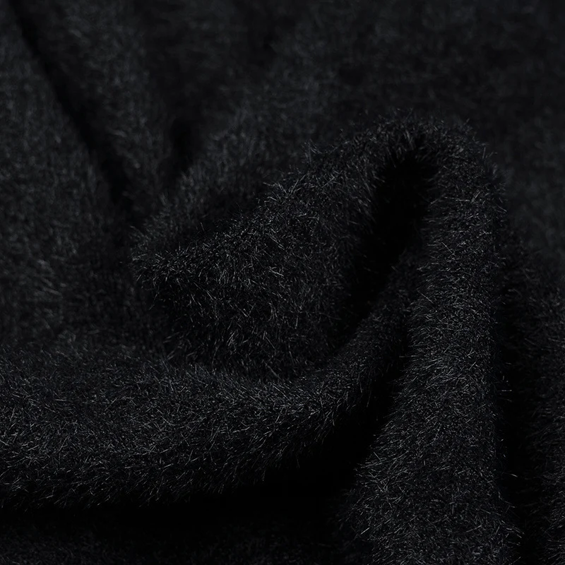 Damen Flauschige Cropped-Strickjacke mit Rundhals und Zierknopfleiste Nord Taschen