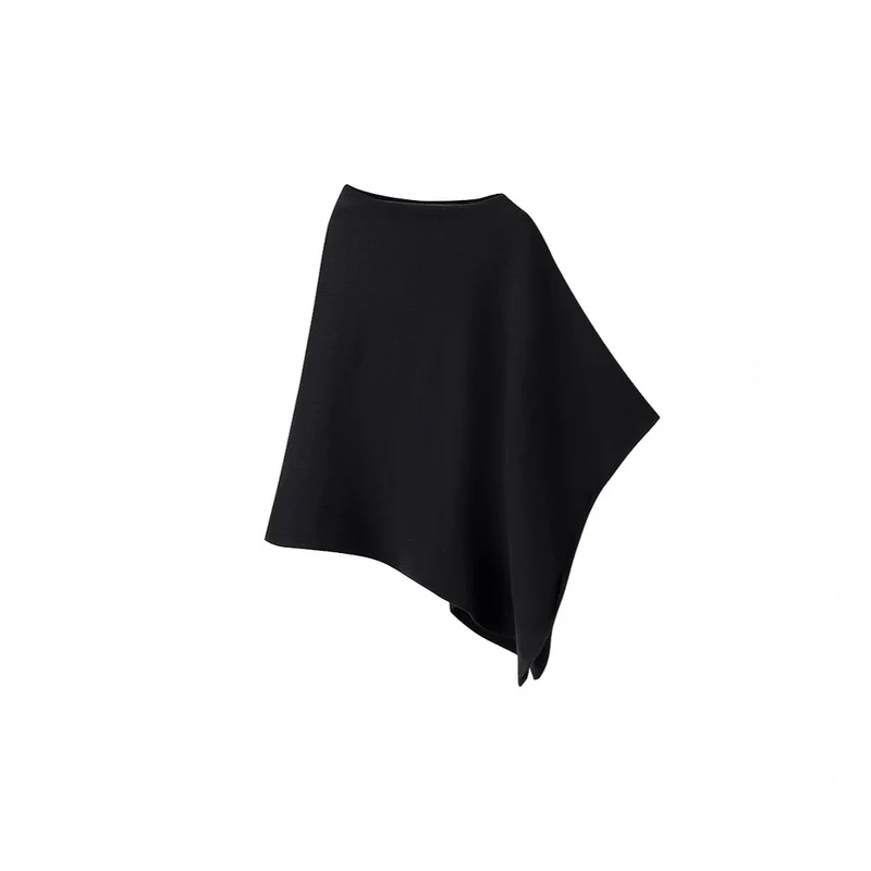 Damen Feiner Strickponcho mit asymmetrischem Saum und U‑Boot‑Ausschnitt Nord Taschen