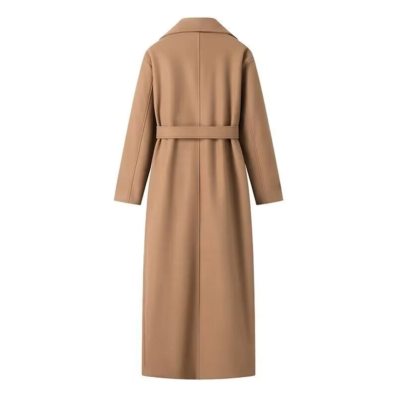 Damen Doppelreihiger Maxilanger Trenchcoat mit Bindegürtel und Cape-Überwurf Nord Taschen