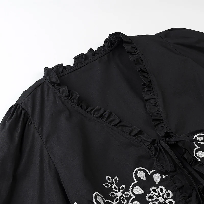 Damen Besticktes Kurzbolero mit Rüschen-V-Ausschnitt und Schnürverschluss Nord Taschen