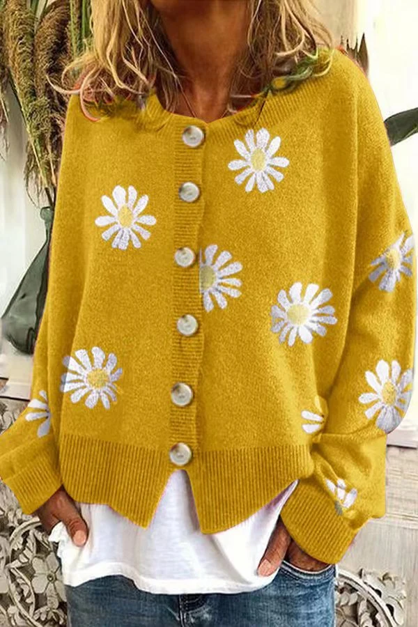 Damen Oversize Strickcardigan mit Knopfleiste und Gänseblümchen-Print Nord Taschen
