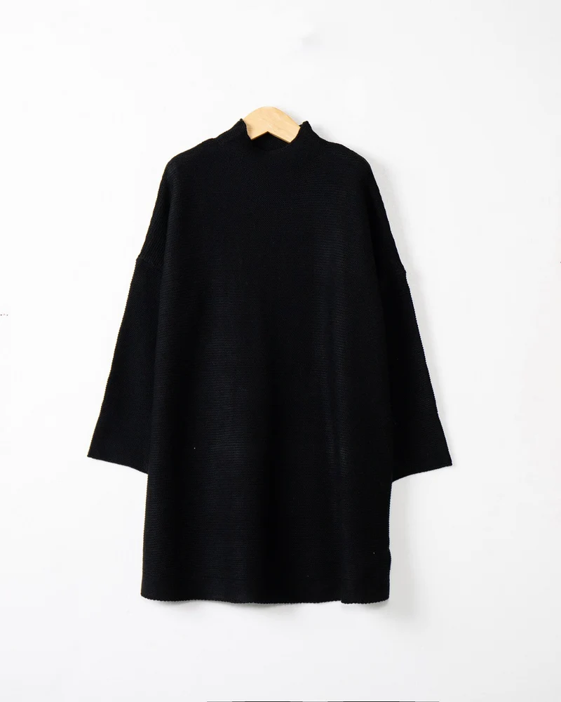 Damen Oversize Strick-Tunika mit kurzem Stehkragen und überschnittener Schulter Nord Taschen