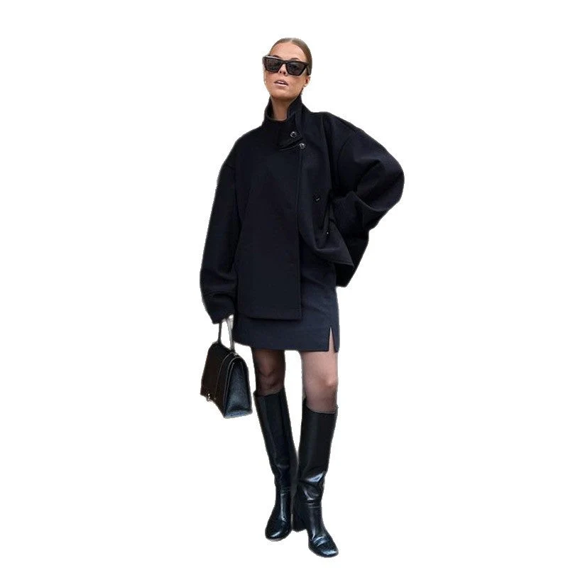 Damen Kurze Jacke mit hohem Kragen und Knopfverschluss Avellé