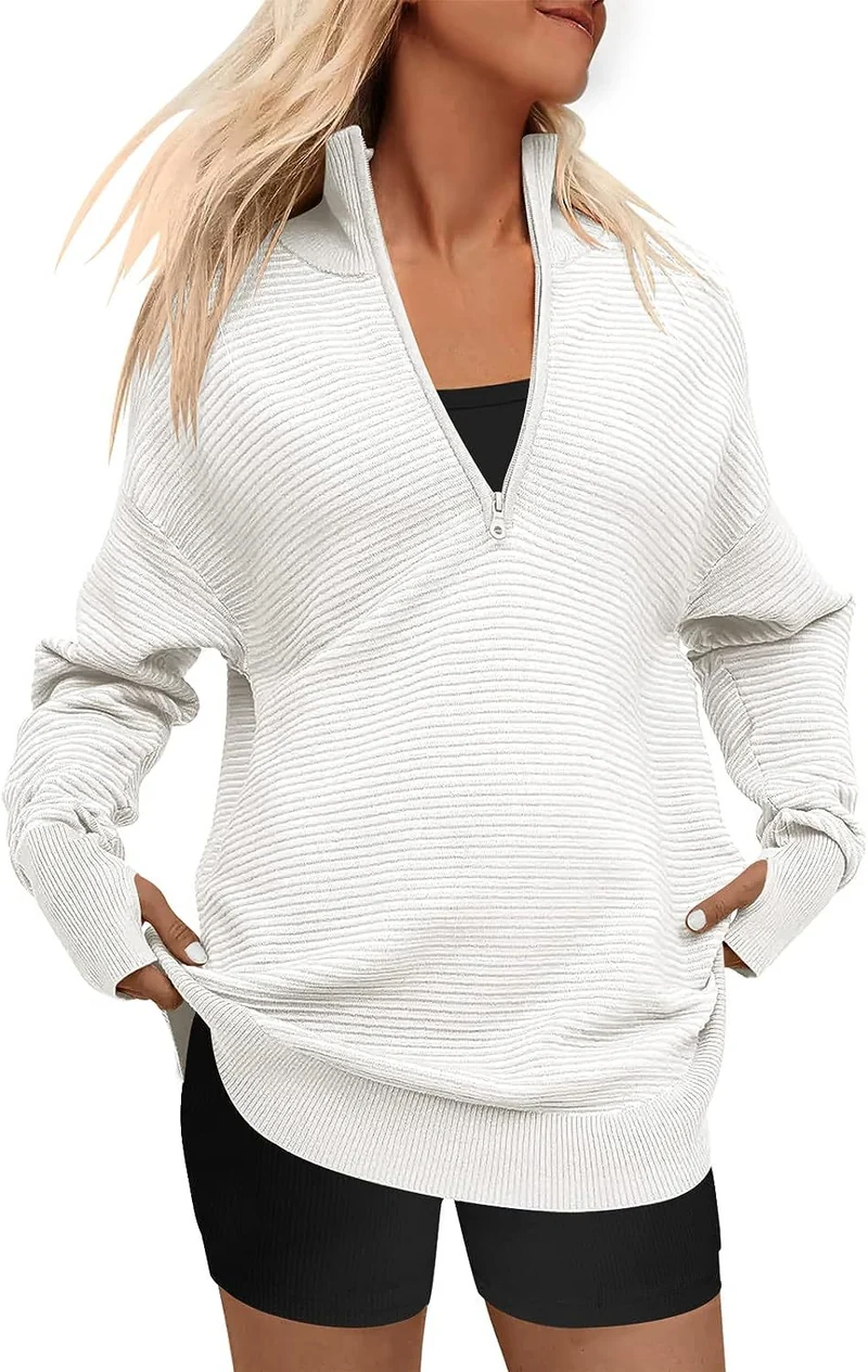 Damen Oversize-Feinstrickpullover mit halbem Reißverschluss, Stehkrragen und Daumenloch-Ärmeln Nord Taschen