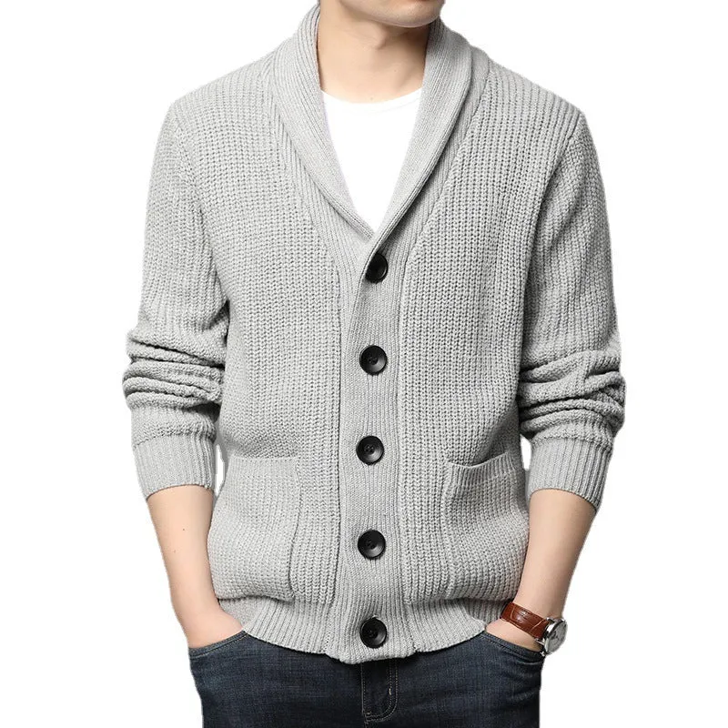 Herren Grobstrick-Cardigan mit Schalkragen, aufgesetzten Taschen und Knopfleiste Nord Taschen