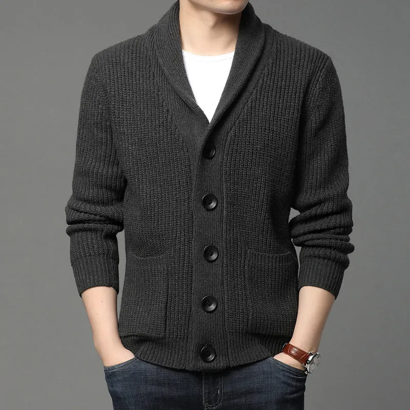 Herren Grobstrick-Cardigan mit Schalkragen, aufgesetzten Taschen und Knopfleiste Nord Taschen